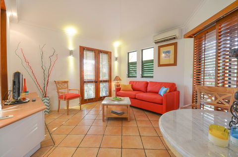 Martinique On Macrossan - Accommodation Melbourne 3