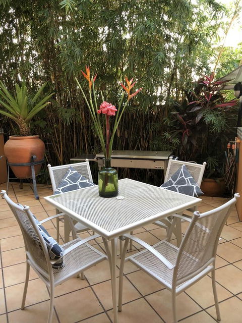 Martinique On Macrossan - Accommodation Melbourne 16