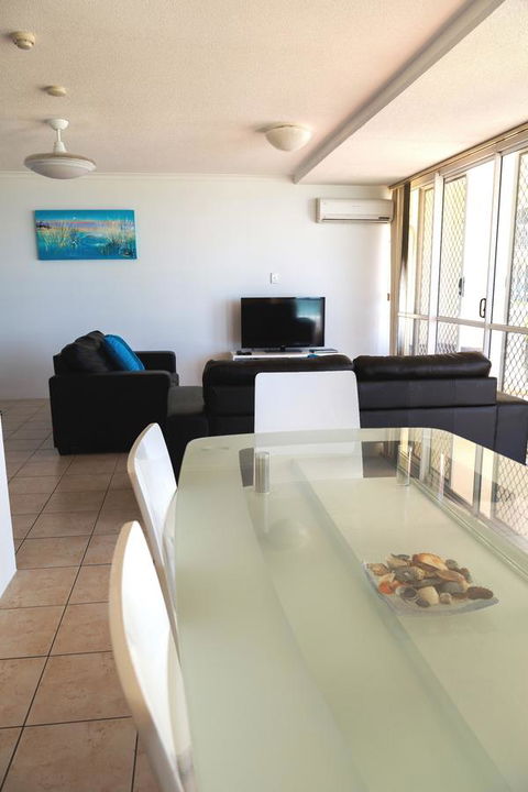 Crystal Beachfront Apartments - Accommodation Melbourne 35