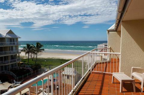 Crystal Beachfront Apartments - Accommodation Melbourne 4