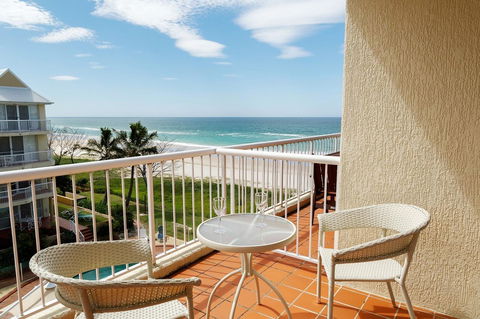 Crystal Beachfront Apartments - Accommodation Melbourne 25