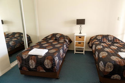 Crystal Beachfront Apartments - Accommodation Melbourne 22