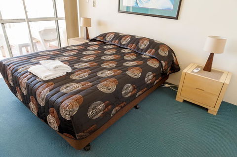 Crystal Beachfront Apartments - Accommodation Melbourne 21