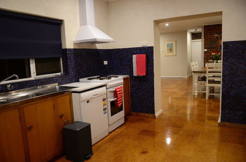 Ratcliff Cottage - Accommodation Melbourne 18