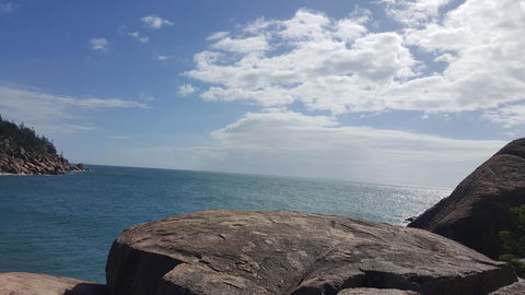 1 Min. Walk To Beach Horeseshoe Bay Holiday Units - Accommodation Melbourne 10