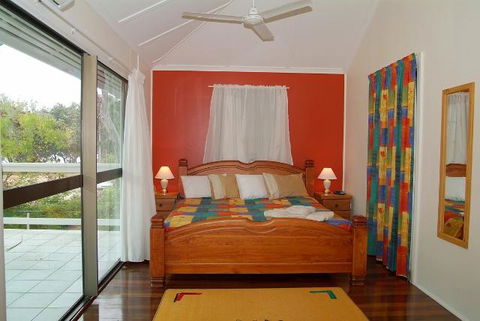 Arcadia Beach Guest House And Car Hire - Accommodation Melbourne 1
