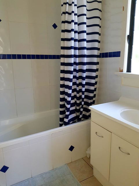 Arcadia Beach Guest House And Car Hire - Accommodation Melbourne 12