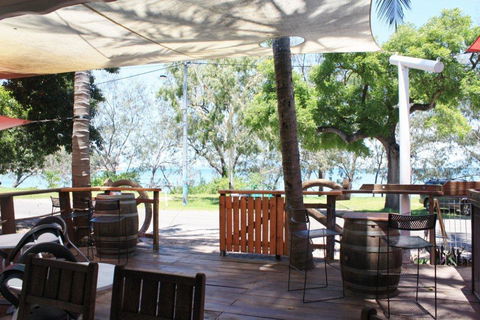 Arcadia Beach Guest House And Car Hire - Accommodation Melbourne 2