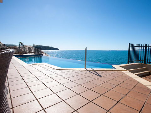 Grand Mercure Apartments Magnetic Island - Accommodation Melbourne 3