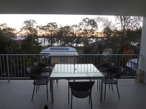 Keith's Sister - Accommodation Melbourne 31
