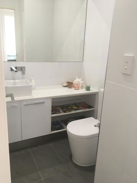 Modern Beach Villa - Accommodation Melbourne 8