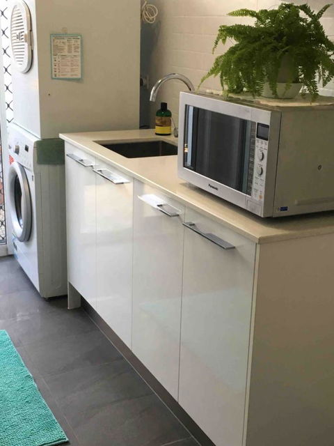 Modern Beach Villa - Accommodation Melbourne 9