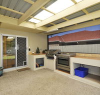 Ocean Wave - Accommodation Melbourne