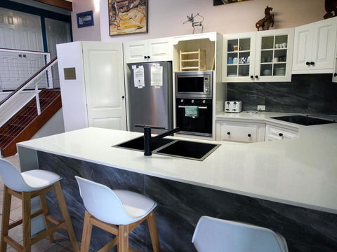 Gone Fishin - Accommodation Melbourne 1