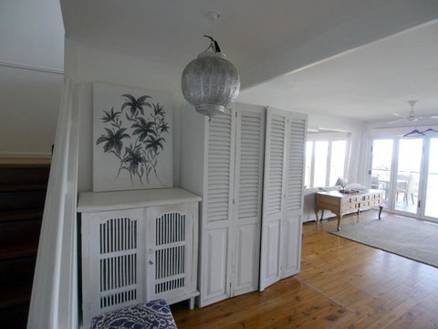 Annie's White House - Accommodation Melbourne 26