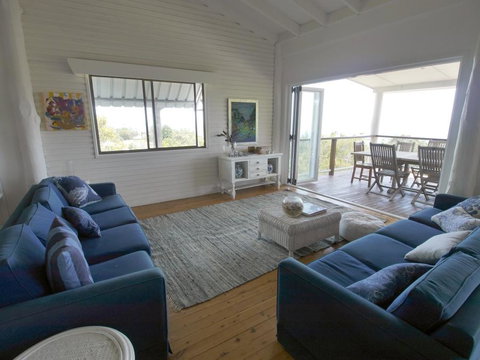 Annie's White House - Accommodation Melbourne 8