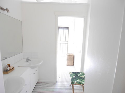 Annie's White House - Accommodation Melbourne 31