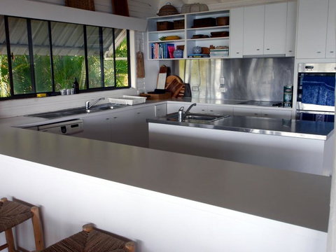 Annie's White House - Accommodation Melbourne 11