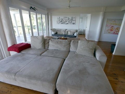 Annie's White House - Accommodation Melbourne 17