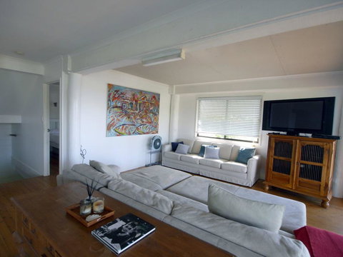 Annie's White House - Accommodation Melbourne 19