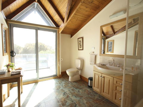 Mountain Seas Lodge - Accommodation Melbourne 14