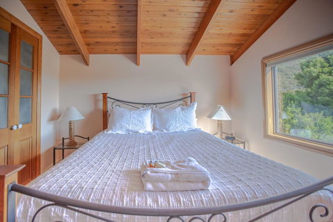 Mountain Seas Lodge - Accommodation Melbourne 9