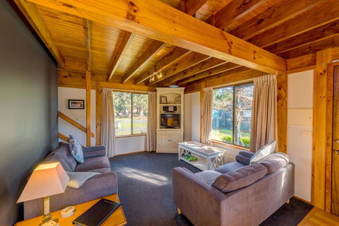 Parnella Adventure Bay, Bruny Island - Accommodation Melbourne 1