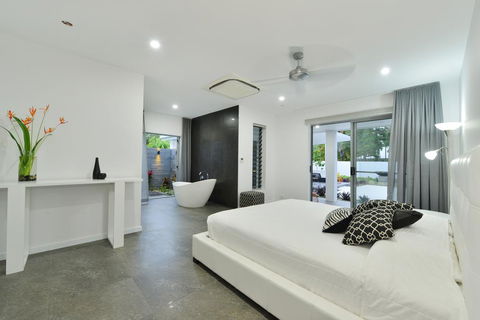 #2 Andrews - Port Douglas - Accommodation Melbourne 3