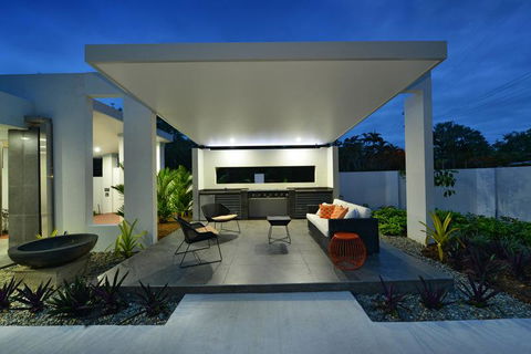 #2 Andrews - Port Douglas - Accommodation Melbourne 1