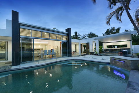 #2 Andrews - Port Douglas - Accommodation Melbourne 0