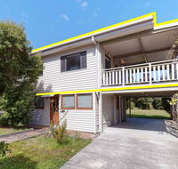 'Beach Break 1' 1/10 Lionel Street - upstairs unit with Aircon - Accommodation Melbourne
