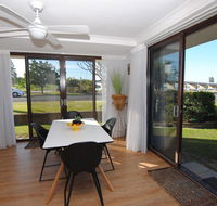 'Time and Tide' 1 - Ground Floor with Water Views - Accommodation Melbourne