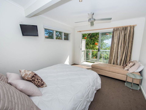 1 'Florida', 5 Lillian Street - 2 Min Walk To Beach, Shops & Restaurants - Accommodation Melbourne 3