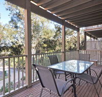 1 bedroom Executive Villa located within Cypress Lakes - Accommodation Melbourne