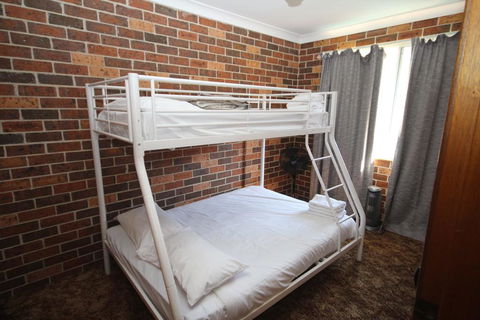 1/2 Brunswick Avenue - Accommodation Melbourne 2