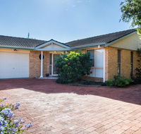 1/4 Huntly Close - Accommodation Melbourne