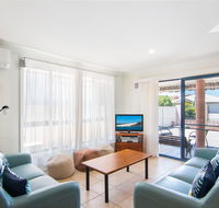 1/54 Parkes Airconditioned - Accommodation Melbourne
