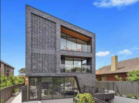 106, Modern Prestige, 3-Storey New Establishment - Accommodation Melbourne 0