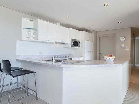 11 'Bayview Apartment' 42 Stockton Street - Right In The CBD Of Nelson Bay With Water Views - Accommodation Melbourne 2