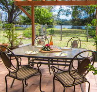 11 Bay Street - waterfront holiday - Accommodation Melbourne