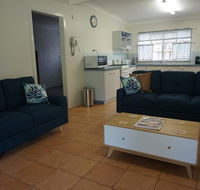 11 Bomburra Court - Rainbow Beach Comfortable Beach House Plenty of boat parking - Melbourne 4u