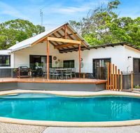 11 Naiad Court - Rainbow Shores Fantastic Family Retreat Swimming Pool 200m to beach Free Wi-Fi - Melbourne 4u