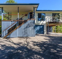 12 Ibis Court - Highset beach house with natural bushland gardens and covered decks - Accommodation Melbourne
