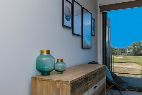 13 Shore Place - Accommodation Melbourne 3