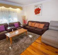 14 Bunker Crescent - Accommodation Melbourne