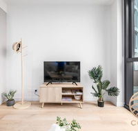 143 Summer Time Freshment in Melbourne Village - Accommodation Melbourne