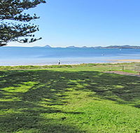 15 'Kanangra' 39 Soldiers Point Road - fantastic unit right on the water - Accommodation Melbourne