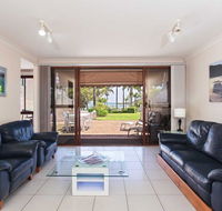 16 'The Moorings' 4 Cromarty Road - Waterfront property with Pool  Air conditioning - Accommodation Melbourne