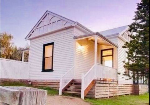 1880s Kananook Boutique Historic Luxury Apartment FSC Private Villa Bairnsdale - Accommodation Melbourne 1