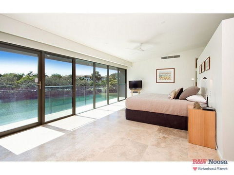 19 Witta Circle - Accommodation Melbourne 3